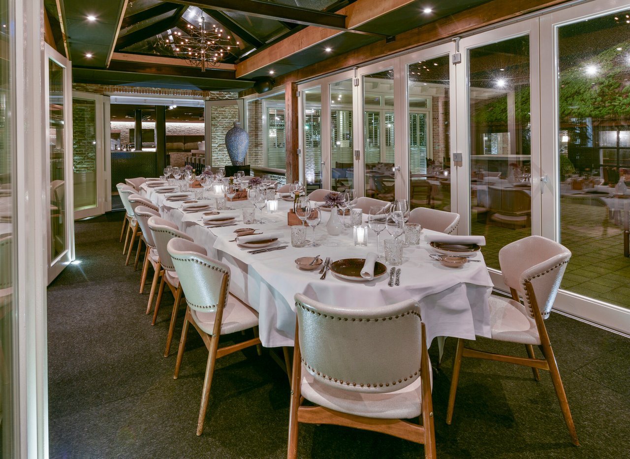 Private dining Salon